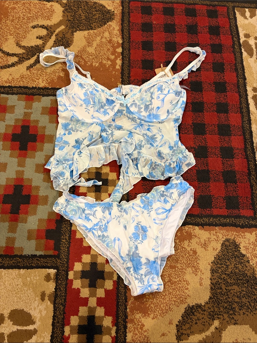 Women’s BNWT Samiol lace mesh tankini